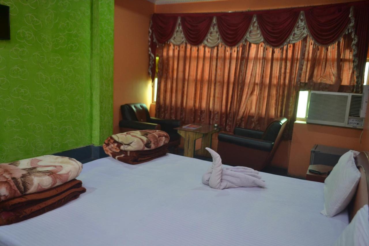 Hotel Golden Palace Kendrapara Luaran gambar